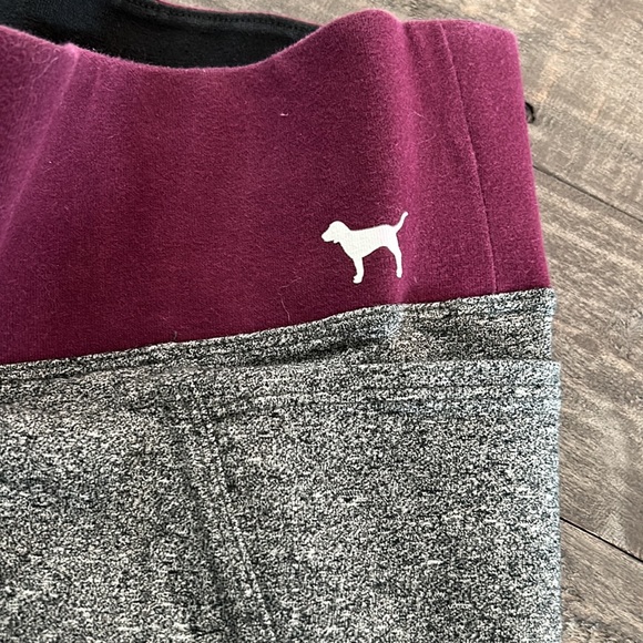 PINK XS CROPPED YOGA PANTS. Bundle2Save - Picture 3 of 5